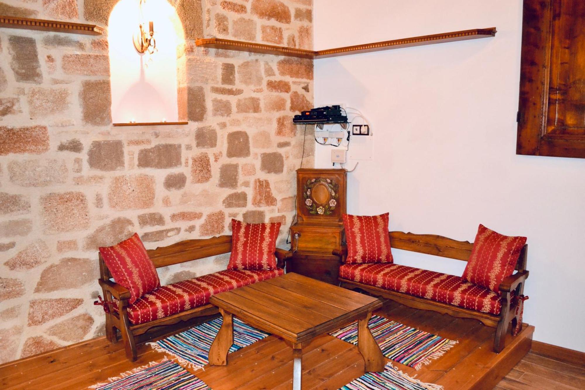 Villa Patitiri Traditional House With Hot Tub Archangelos  Eksteriør bilde