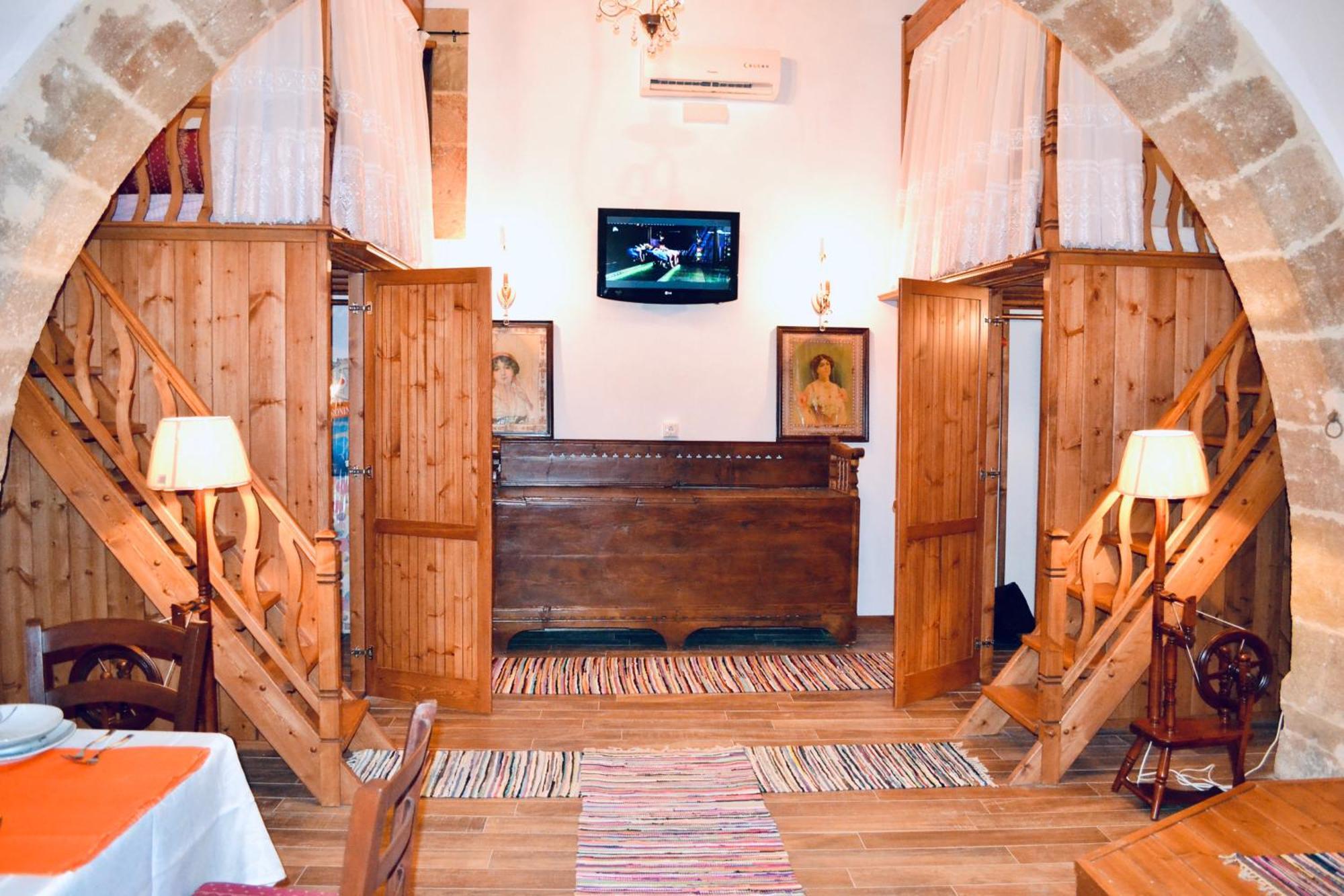 Villa Patitiri Traditional House With Hot Tub Archangelos  Eksteriør bilde